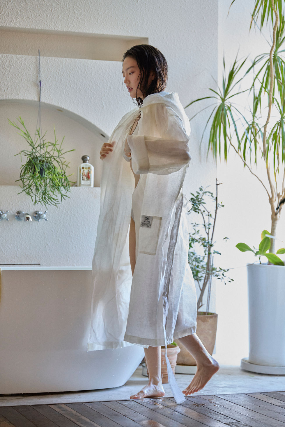 Anonymous shooting 28586