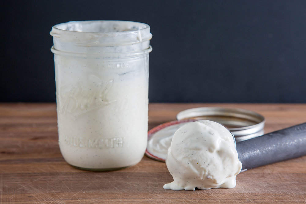 TWO INGREDIENT ICE CREAM made with a MASON JAR (NO TOOLS or MACHINES)