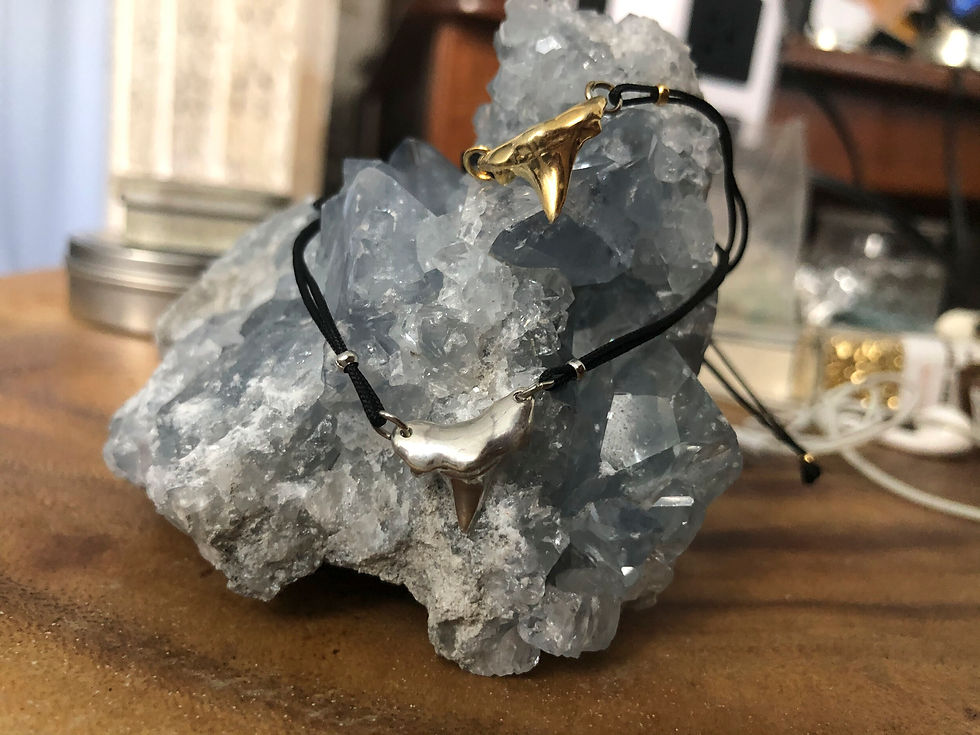 Thumbnail: CharmedFIN Bracelet 18kt Gold Plate
