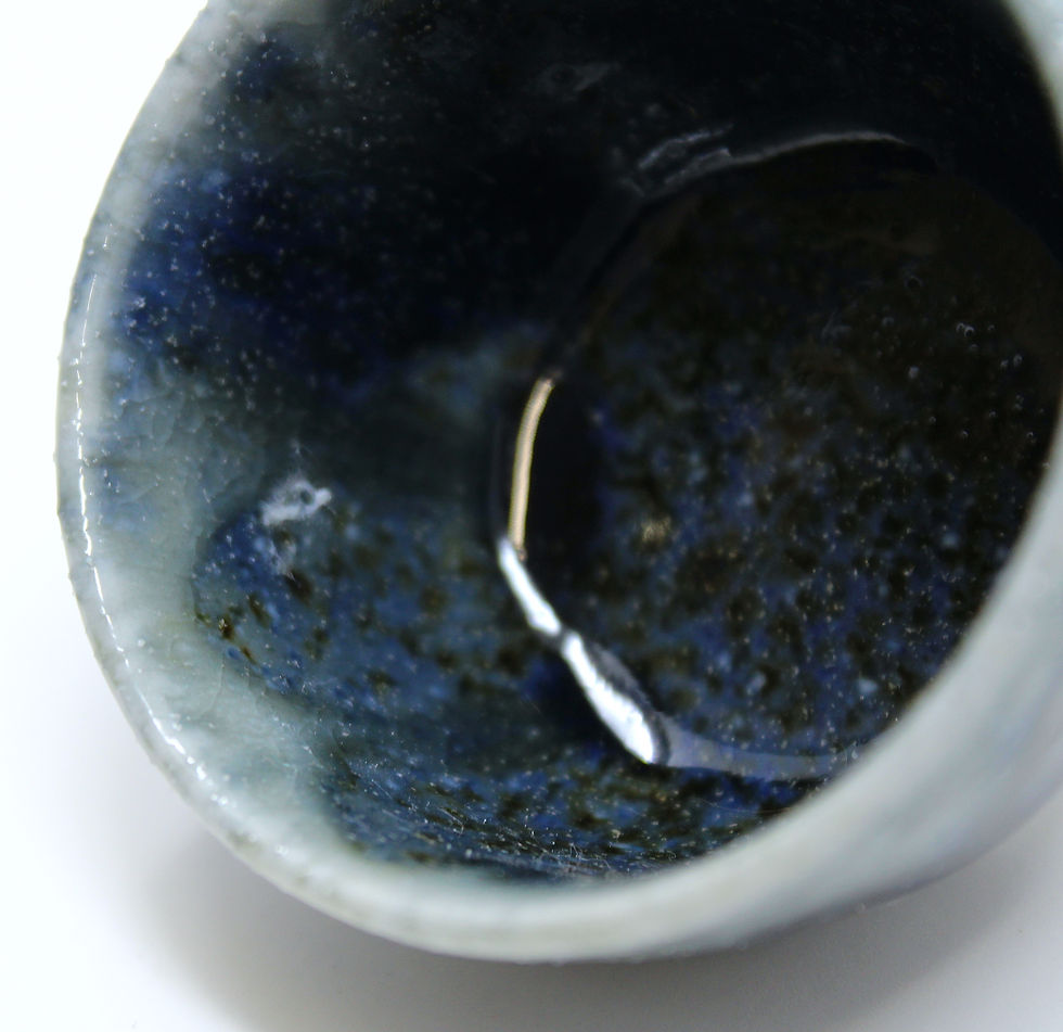 Miniatura: bottiglia e bicchieri da sakè giapponese