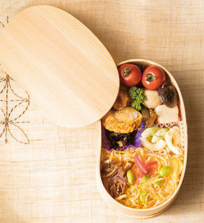 Miniatura: bento giapponese magewappa