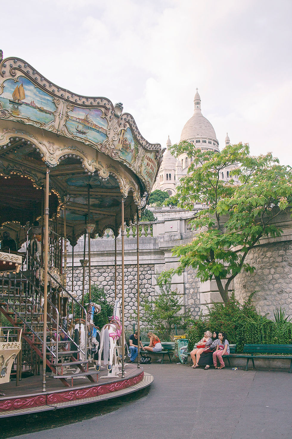 Paris_Carrousel_Montmartre_Sacre_Coeur
