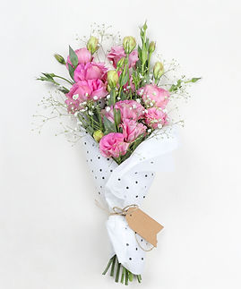 ピンクのバラの花束