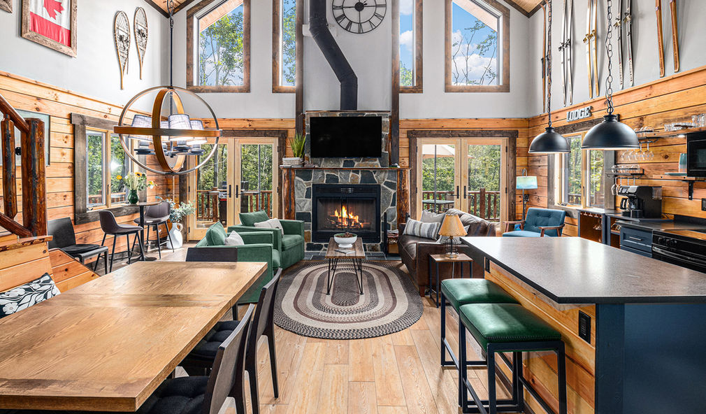 Expansive living area - Iron wood vacation rental