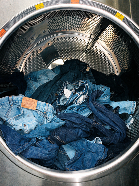 A Conscious Guide To Washing Your Jeans