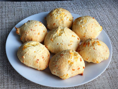 Delicious Cheesy Bread Puffs (Naturally Gluten Free!)