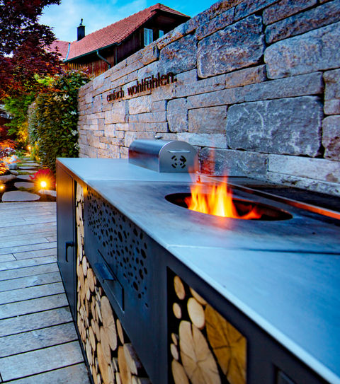 Aussenküche, Flammengrill, Wetzel Gärten, Berner Seeland, Büetigen
