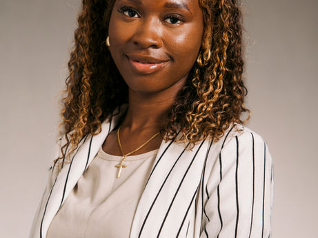 Paying it forward: how mentoring organizations are helping students with college admissions