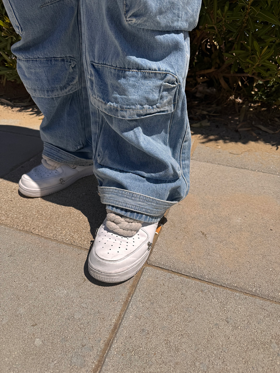 Miniatura: JEANS BAGGY CARGO MULTITASCHE 