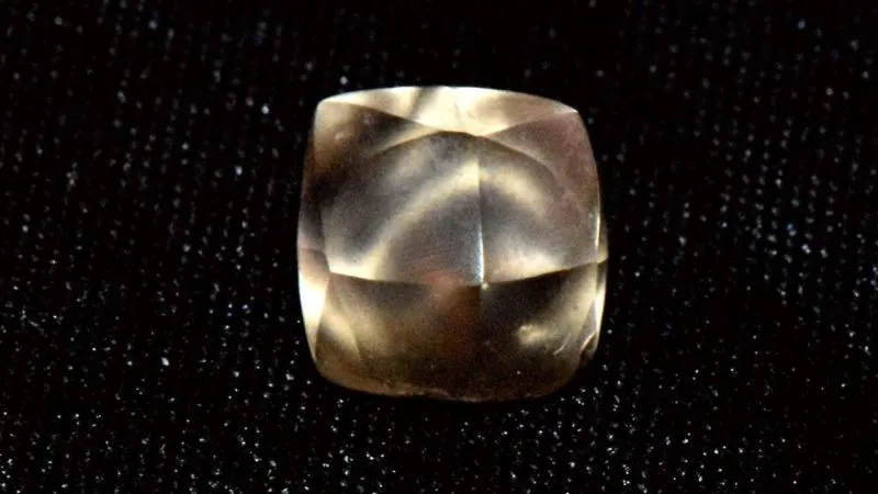Diamante marrón