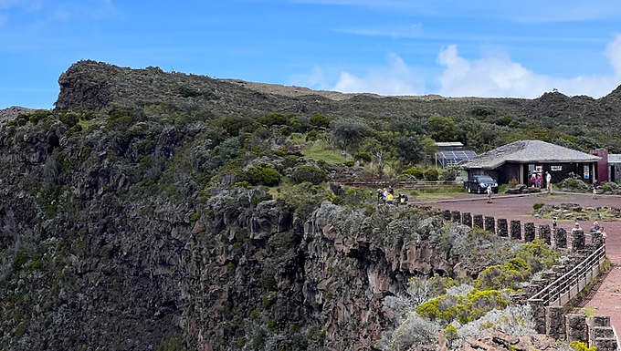 Le Pas de Bellecombe-Jacob : balcon sur le volcan