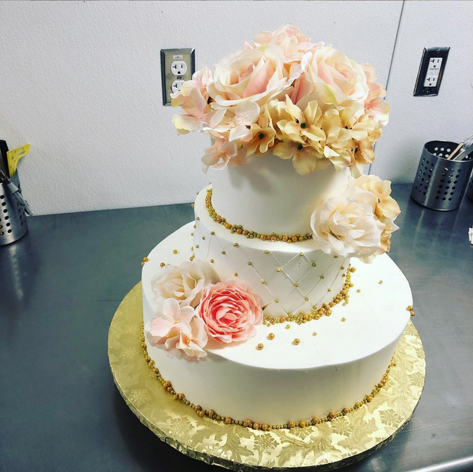 Wedding & Quinceañera Cake  | TacosnCakes Taqueria y Pasteleria