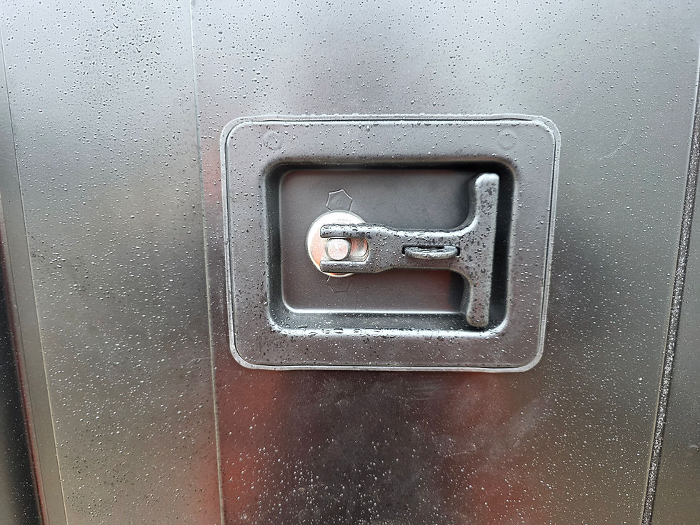 Thumbnail: Portable Flat Packed Metal Store - Black