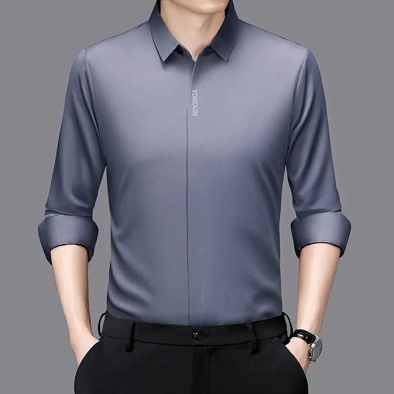 Thumbnail: Wrinkle-Resistant Business Shirt — Classic Fit