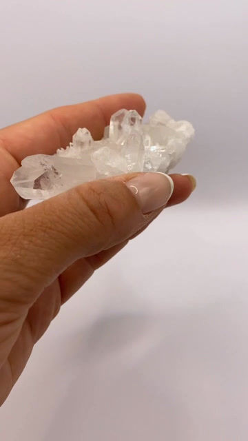 Thumbnail: Quartz raw cluster video