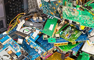 como-a-reciclagem-de-eletronicos-pode-impactar-o-seu-negocio-1-759x485.jpg
