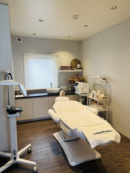 Hydrafacial Kelly Schoonheidssalon Microneedling Peeling Hifu Laserontharing