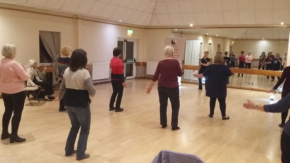 CLUB CHI taster session at the Women's Institute. Community and group work for better health and wellness. Relax the body, calm the mind