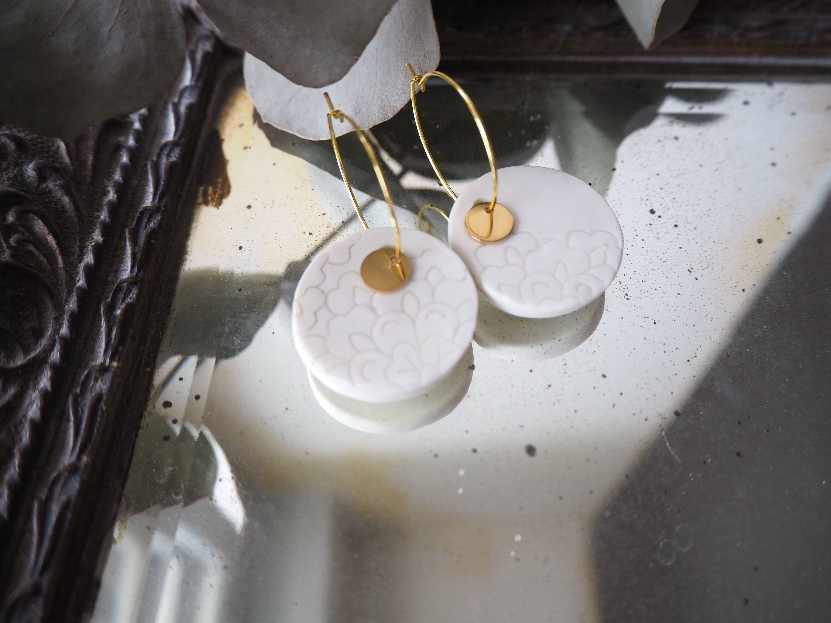 Boucles d'oreilles créoles florales