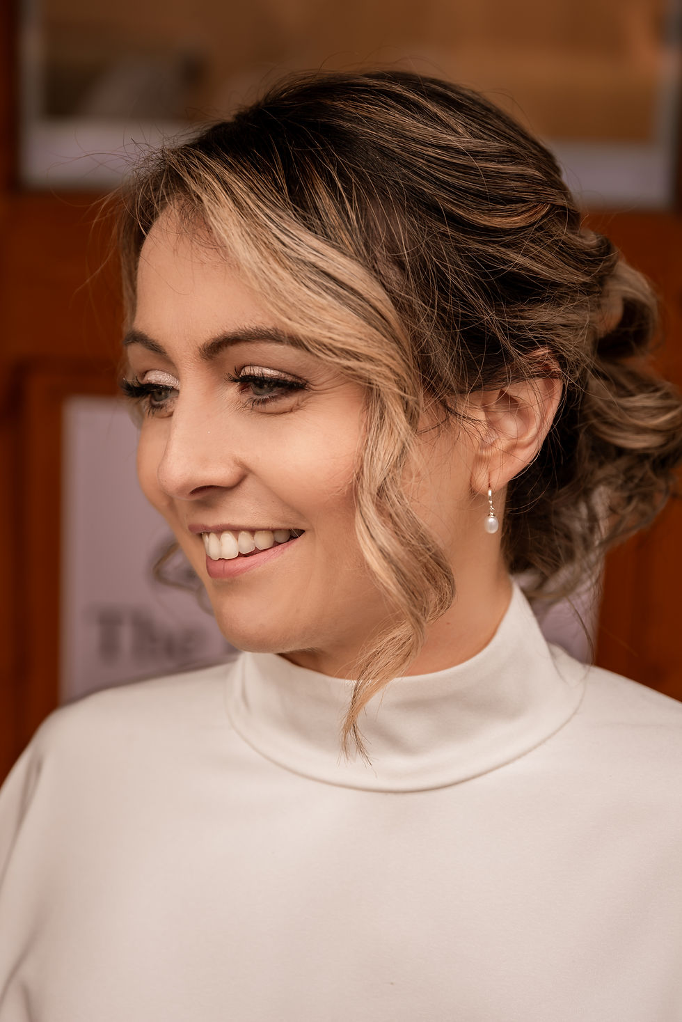 Thumbnail: Oval Pearl Earrings