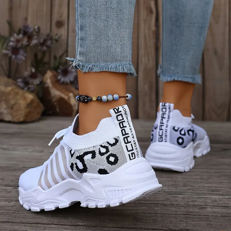 Thumbnail: Woman shoes Leopard print sneakers lightweight and breathable women's casual sne