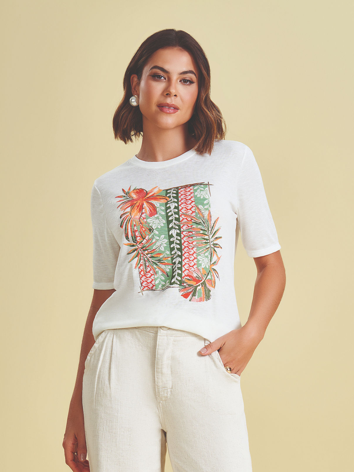T-shirt Malha Tricot Flamê com Estampa Tropical