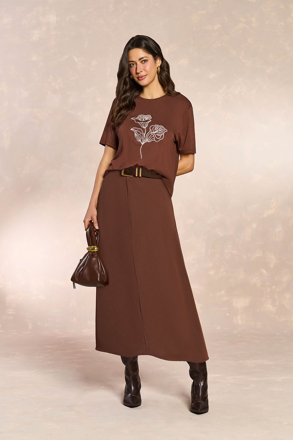 Miniatura: T-shirt Jardim Boho com Bordado Frontal Café
