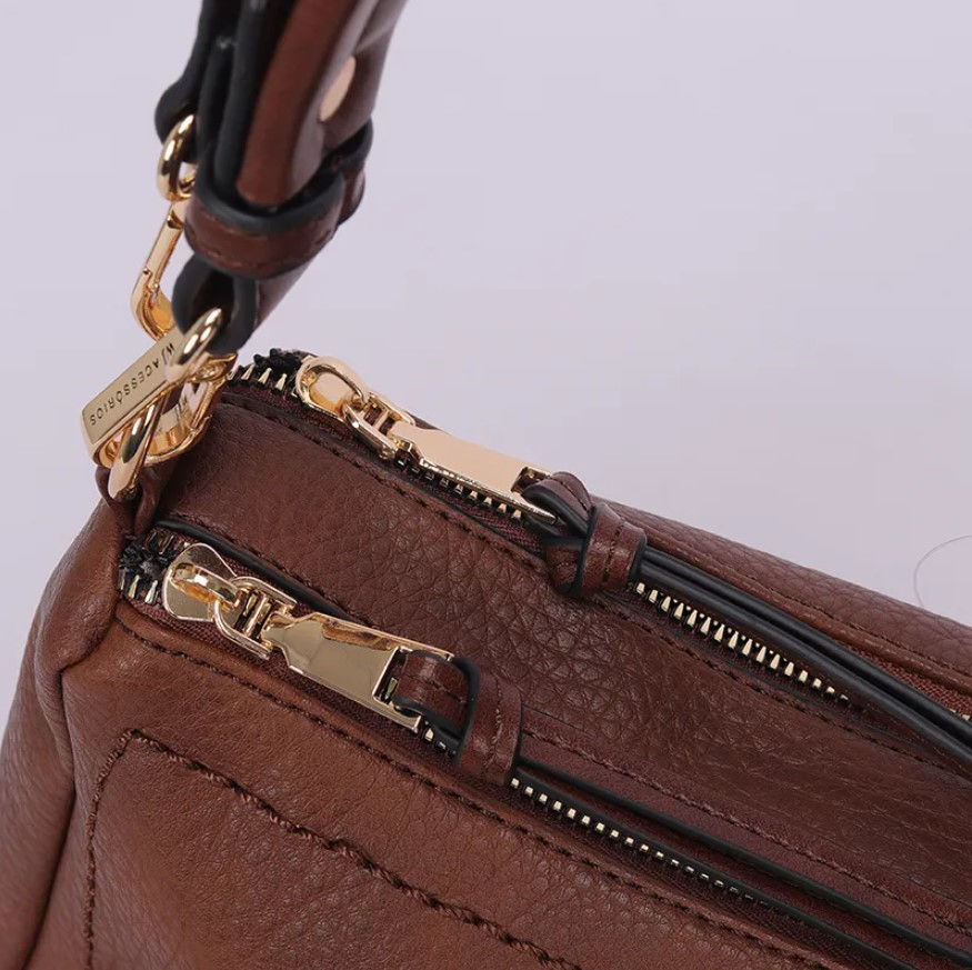 Miniatura: Bolsa Transversal Media Dois Ziperes Com Detalhe Costura Grossa Café