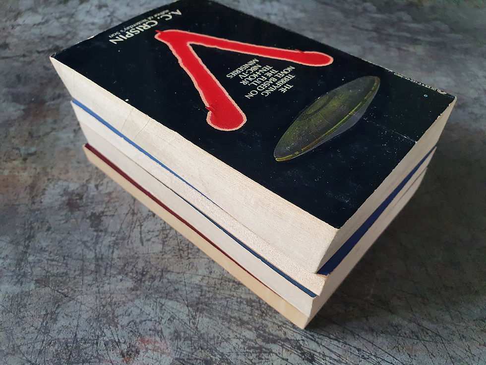 Thumbnail: V: Series Of Books Based On The Hit TV Series - 1st Edition Vintage Paperbacks