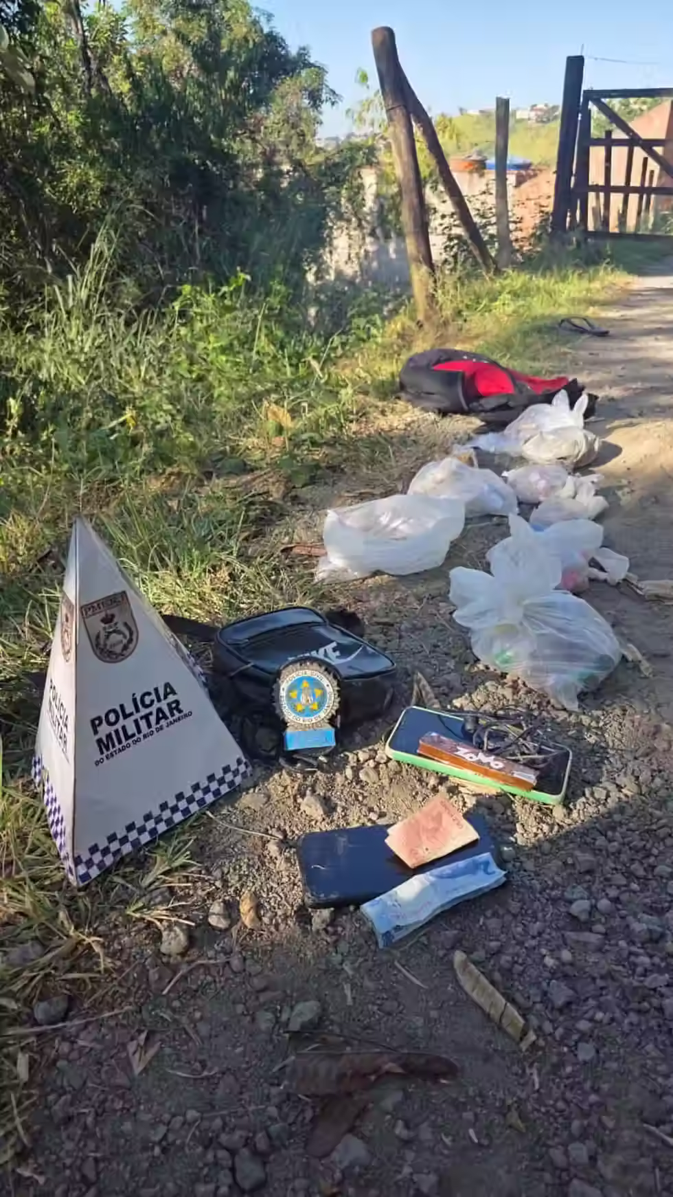 Adolescente é baleado durante confronto com policiais no bairro Getúlio Vargas, em Barra Mansa