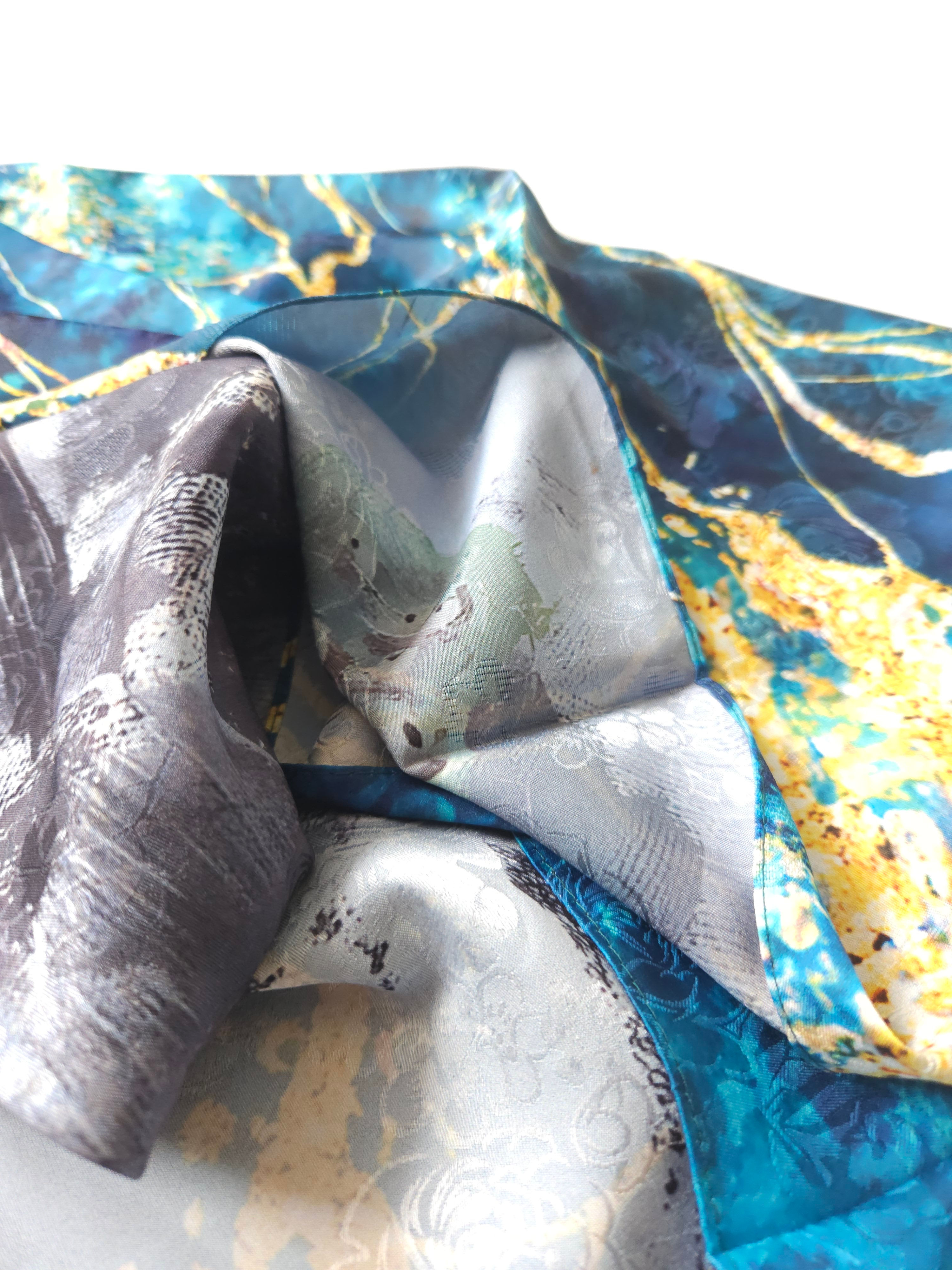 Копринен шал Уми