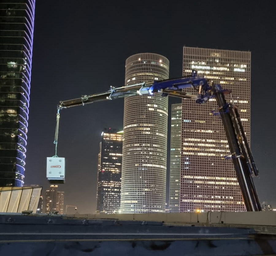 נייקי שרונה