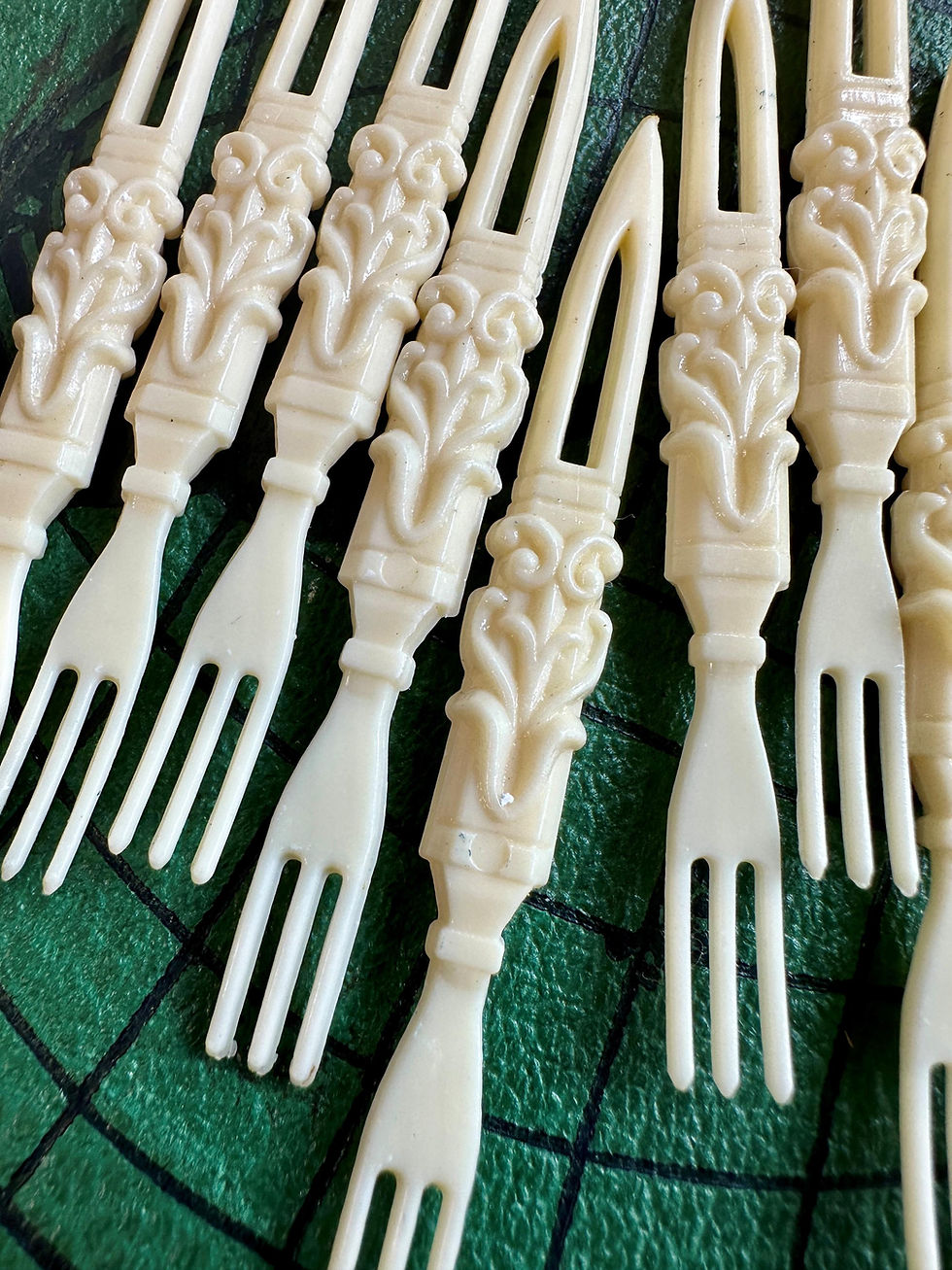Vintage Food Picks, Set of 11, 1960s Appetizer Forks, Cocktail Skewers (CS-A133)