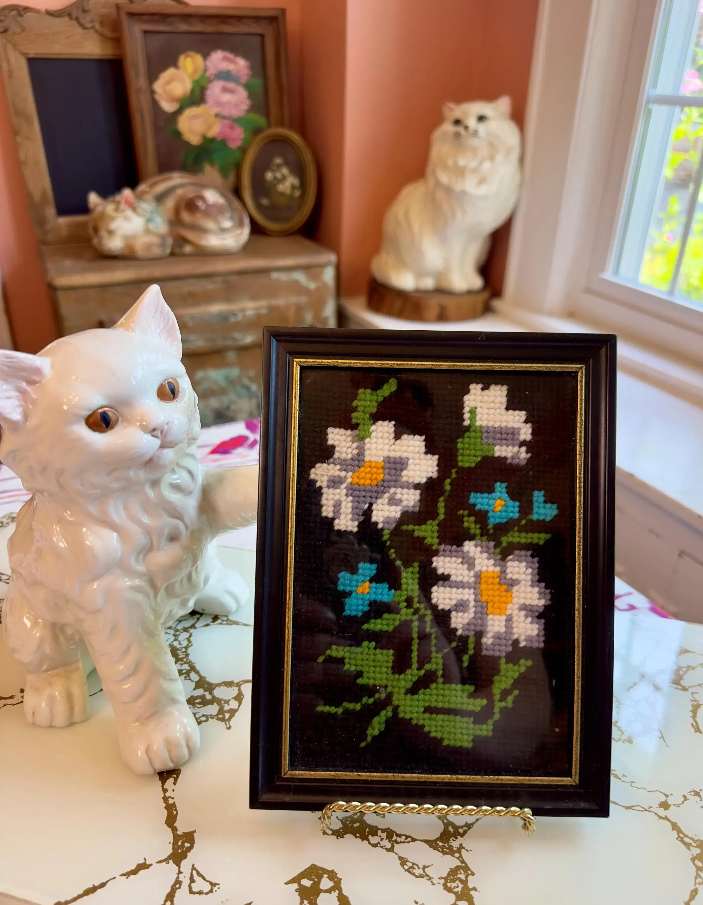 Vintage Cross Stitch Flower Bouquet, Daisies and Forget-Me-Nots, Wild Flowers