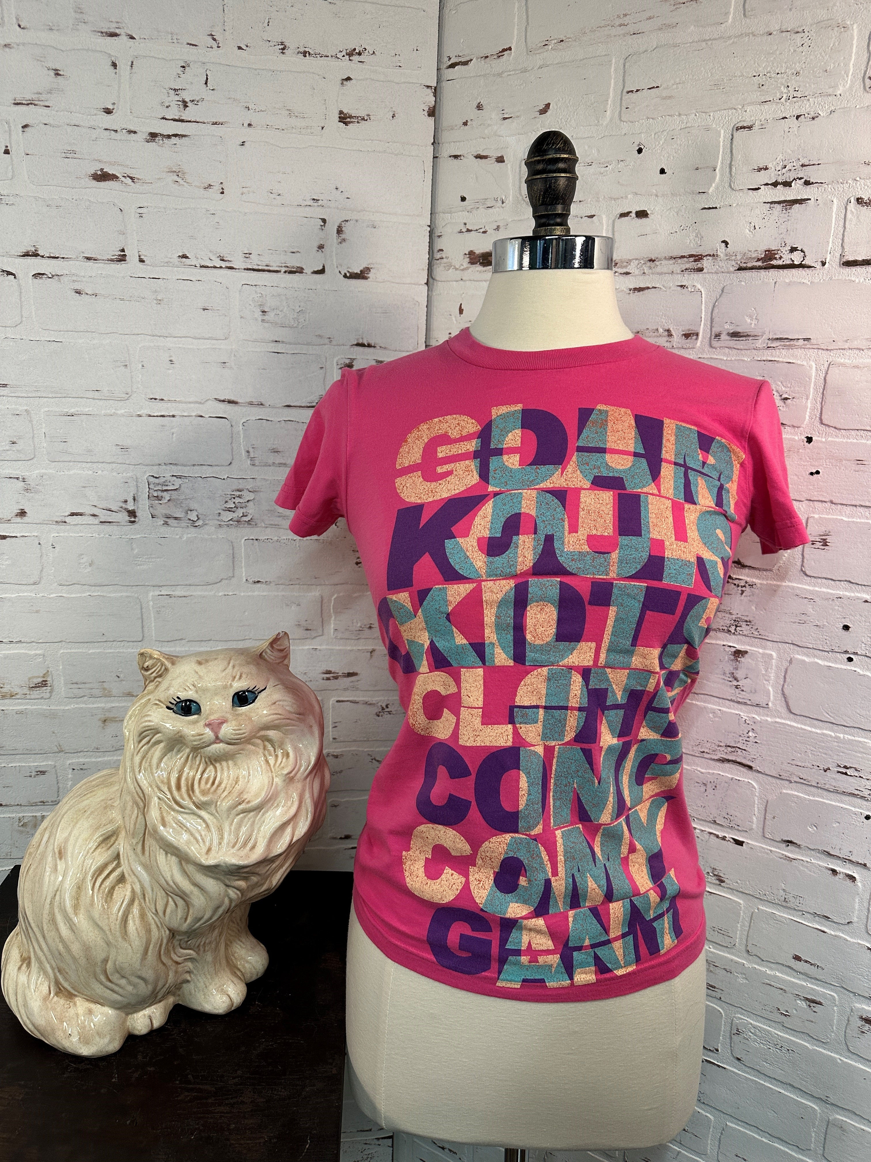 Vintage 2000s, Glamour Kills Pink Block Letter T-shirt, Bamboozle Festival