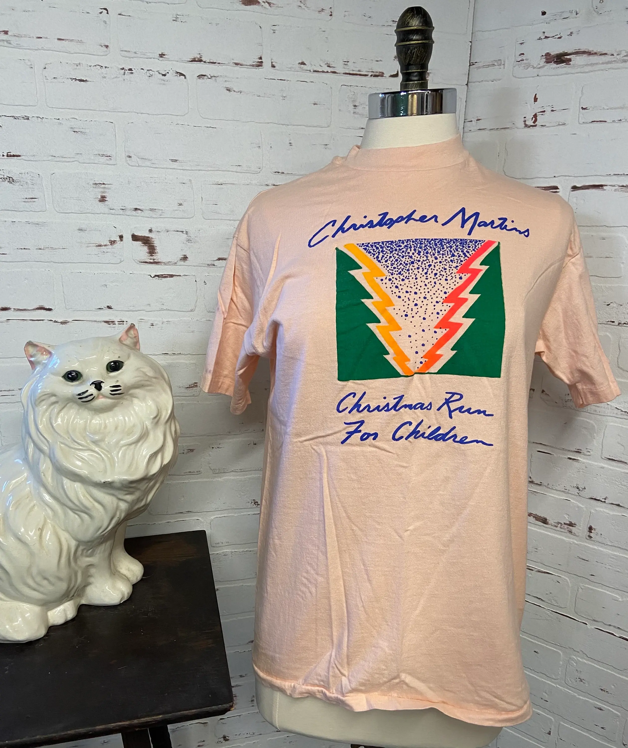 Vintage T-Shirt, 1990s Christopher Martins Christmas Run For Children (TS-A392)