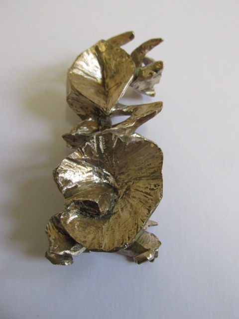 ok right i see what's going on, noneyall are donating cuz your fussy bout code,