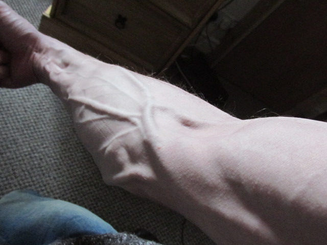 Thumbnail: right whatcha wanaa do is start selling the guns on the final waave cash remaini