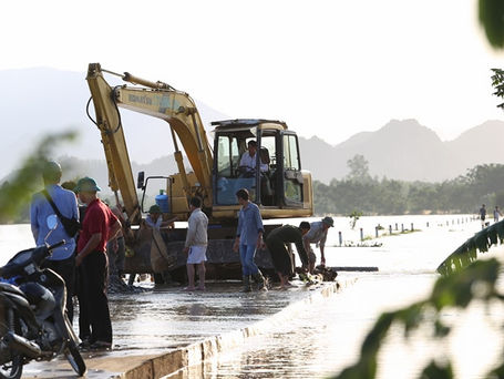 Floods wreak havoc on Hà Nội