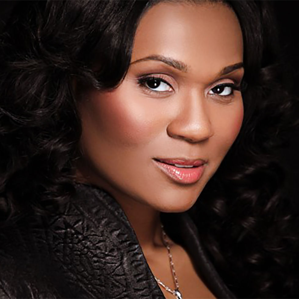 AUNDI MOORE