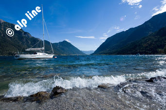 Austria; Österreich; Tirol; Inntal; Achensee; Achenkirch; Maurach; Herbst; herbstlich; Wasser; See; Bergsee; Rofan; Stimmung; Landschaft; Berge; Karwendel; Kalkalpen; Panorama; Ofner; alpline; Quer; Freizeit; Menschen