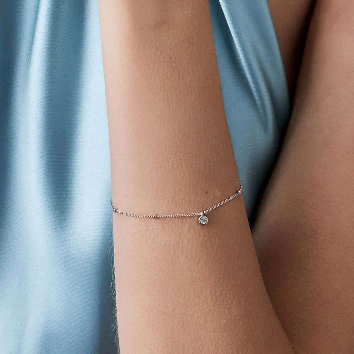Pulseira com cristais redondo