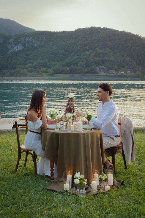 Demande en mariage au bord du lac d'annecy