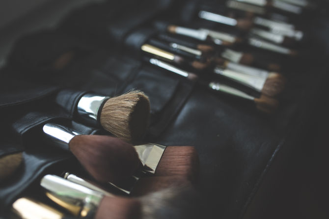 Make-Up-Pinsel richtig reinigen