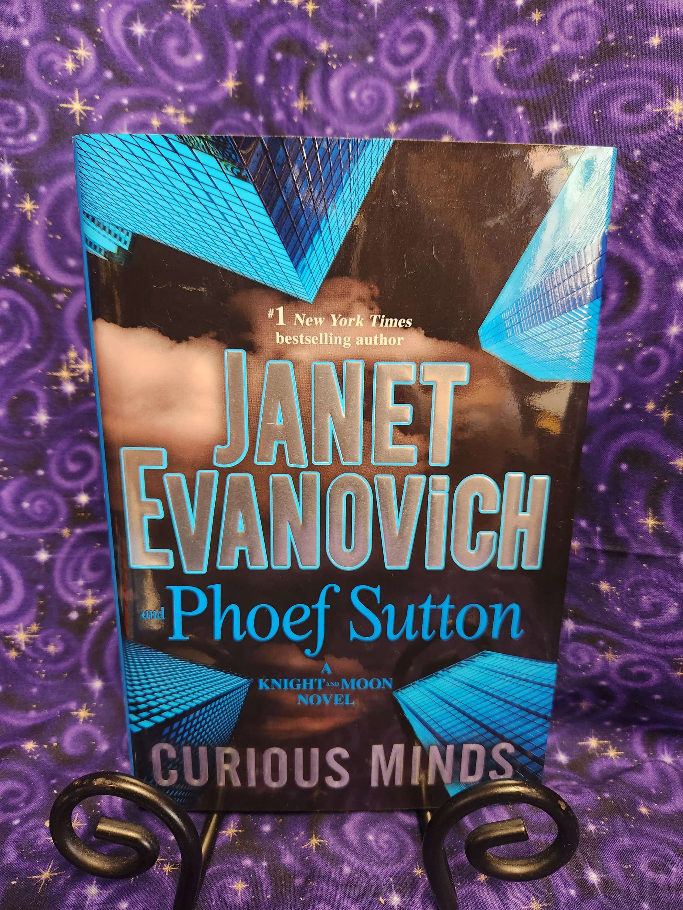 Curious Minds by Janet Evanovich 