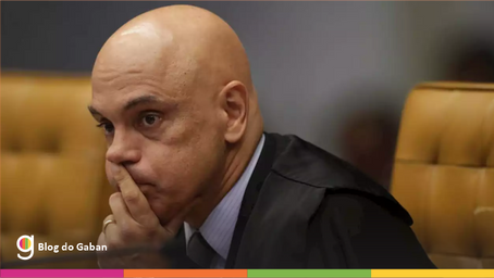 Moraes decreta prisão domiciliar de Bolsonaro
