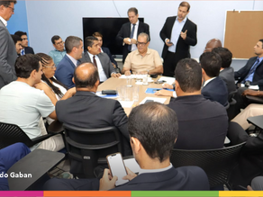 Coordenada por Carlos Muniz, reunião do Colégio de Líderes define votações de projetos dos vereadores para 2 de abril