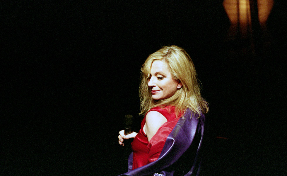 Véronique SANSON