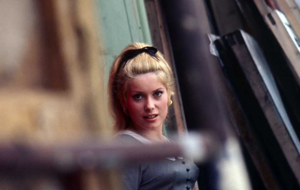 Catherine DENEUVE