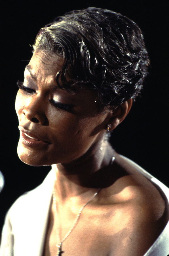 Dionne WARWICK